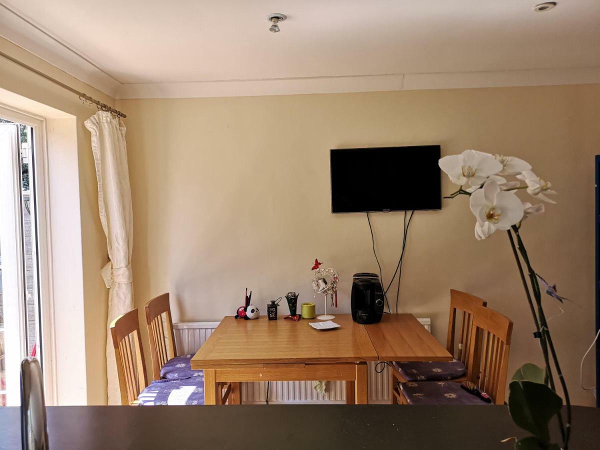 Rooms Close To Wimbledon Tennis London Exterior foto